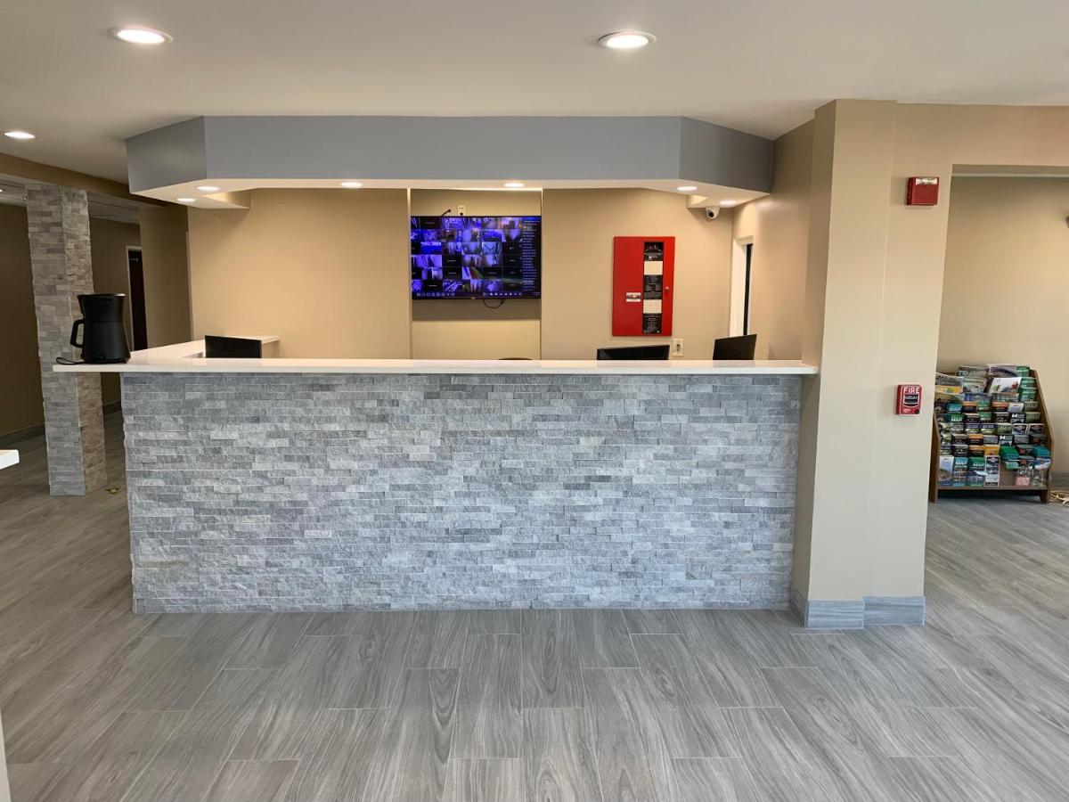 Hotel Super 8 By Wyndham Joliet Esterno foto